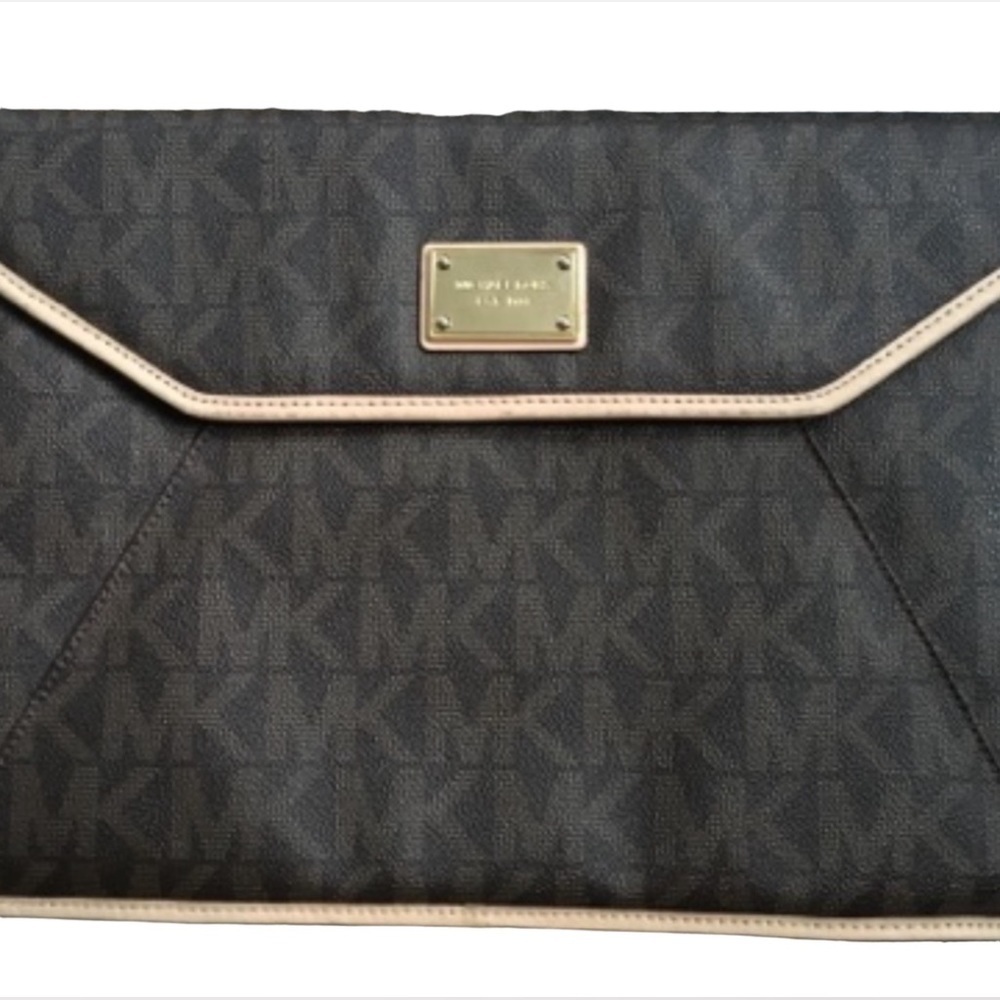 Michael Kors Slim Monogram 13" Laptop Sleeve - Picture 3 of 10